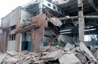 Виталий Ким опубликовал фото и видео последствий ударов по строительному комбинату