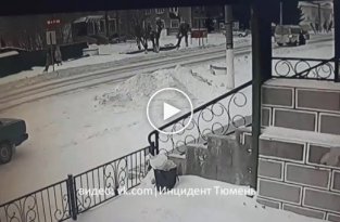 В Тюменской области пенсионерка попала под колеса снегоуборочной техники