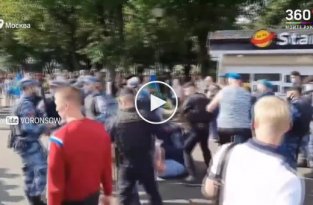 Бывшие десантники устроили драку в парке Горького