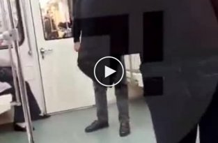 В московском метро мужчина угрожал пассажирам пистолетом