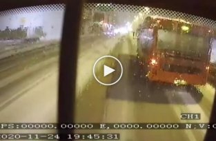 В Казани автобус сбил насмерть девушку