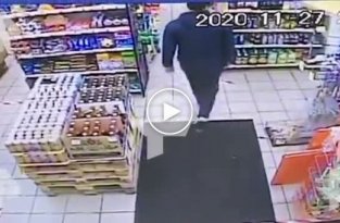 В Москве мужчина украл 38 бутылок водки из супермаркета