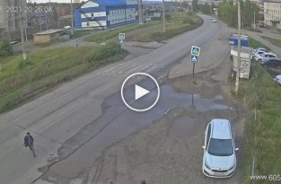 В Иркутской области удирая от полиции, водитель устроил ДТП и погиб