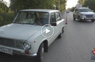 Начинающий водитель сбил девочку на пешеходном переходе в Омске