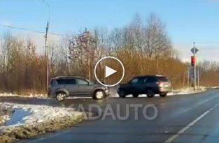«Отличная» траектория для поворота. ДТП на перекрёстке в Калининграде