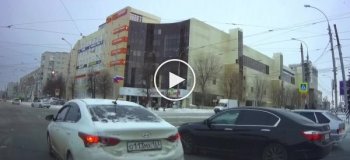 Фальстарт. Три автомобиля столкнулись в Ульяновске