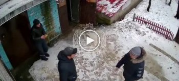 В Воронеже парень с ножом напал на пенсионера, который сделал ему замечание