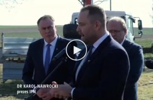 В Польше в прямом эфире снесли обелиск