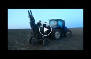 Украинские трактористы продолжают собирать трофеи