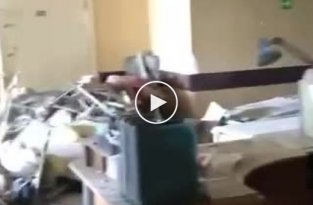 Сергей Гайдай сообщает, что в Северодонецке российские войска обстреляли больницу
