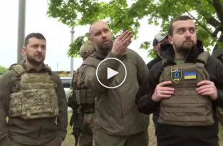 Зеленский посетил Харьков, который до сих пор обстреливают оккупанты
