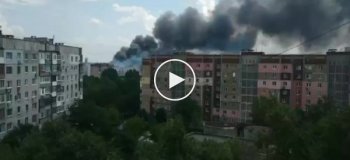 Красиво горит очередной склад боеприпасов оккупантов — на этот раз в Донецке