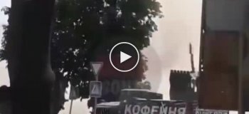 Оккупанты в открытую публикуют видео из Новой Каховки, где они ведут огонь из «Градов», прячась за жилыми домами