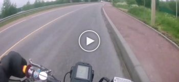 Каждый мотоциклист когда-то встретит такого не внимательного водителя