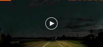 Необычный «сюрприз» встретил на вечерней дороге водитель из Омской области (мат)