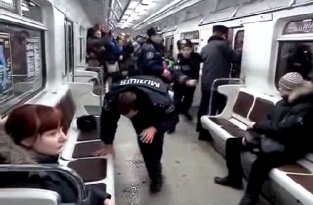 Драка в метро. Киев